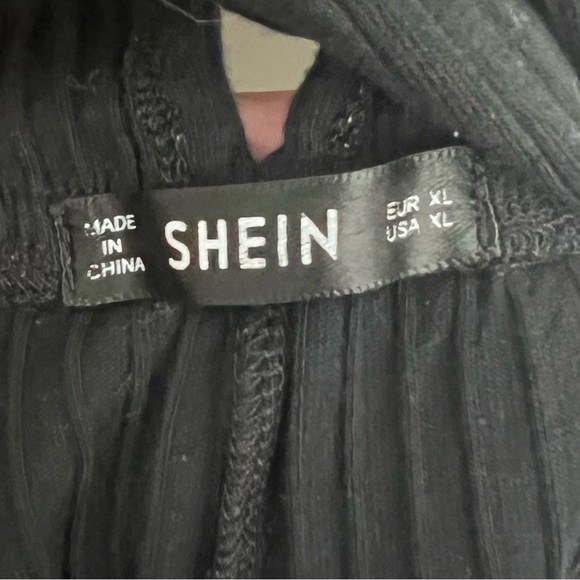 Split sides romper - Picture 3 of 3